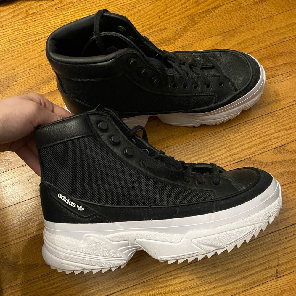 chunky adidas tennis shoes